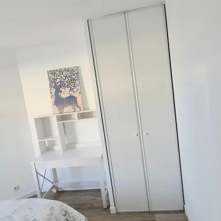 Chambre Bien Situee *